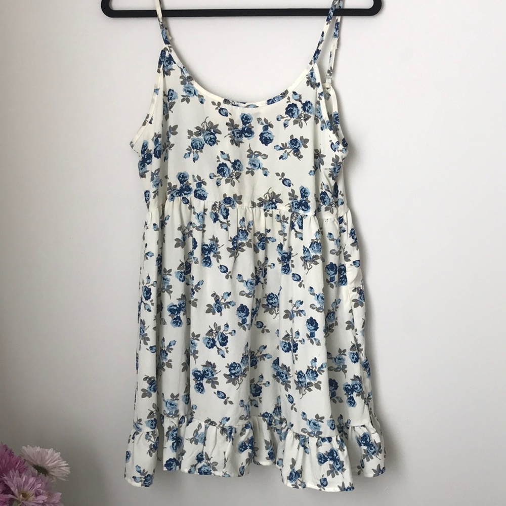 Floral Dress - Picture 2 of 3